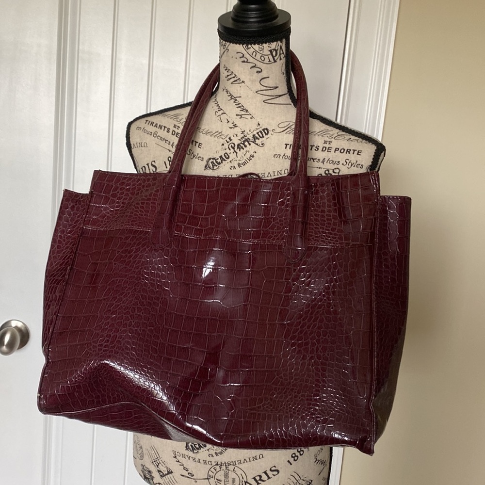 Jessica Simpson Dark Red Faux Snake Skin Tote - Picture 2 of 16